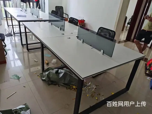 二手会议桌椅出售，员工卡位老板桌椅包送装 - 图片 12