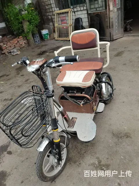 老年代步三轮车 - 图片 3