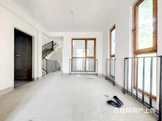 冠南苑，联排边套，古城区护城河畔，纯毛坯，看房方便 - 图片 1