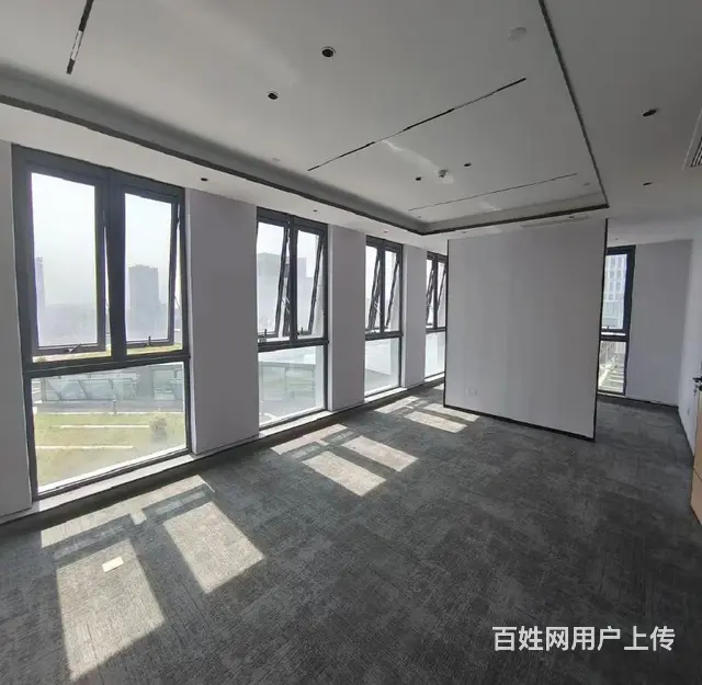 地铁口招人方便 新楼精装首租 面积可选 孵化器高补贴 可季付 - 图片 1