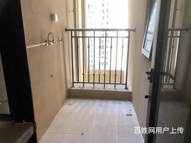 湖心新城省级中小房电梯中层东南向3房2卫性价比高看小区园林 - 图片 3