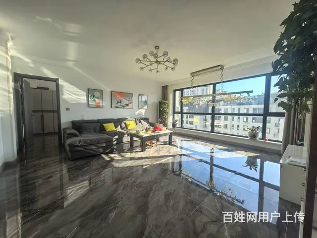 中央公园九楼带阁楼精装修无大税使用面积200多平带大平台 - 图片 2
