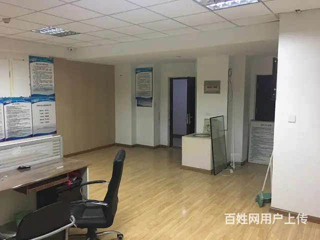 市中心奥特莱斯精装修办公室出租 - 图片 2