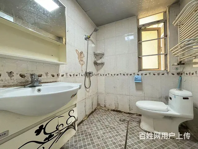 小区环境优雅，交通方便，拎包即住！ - 图片 6