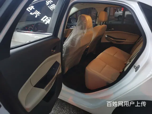 福特 福睿斯 2017款 1.5 手动 舒适型(改款) - 图片 8