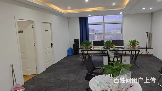 （询 铺 网）传媒公司1万转让 330平 精装修电脑家具都有 - 图片 1