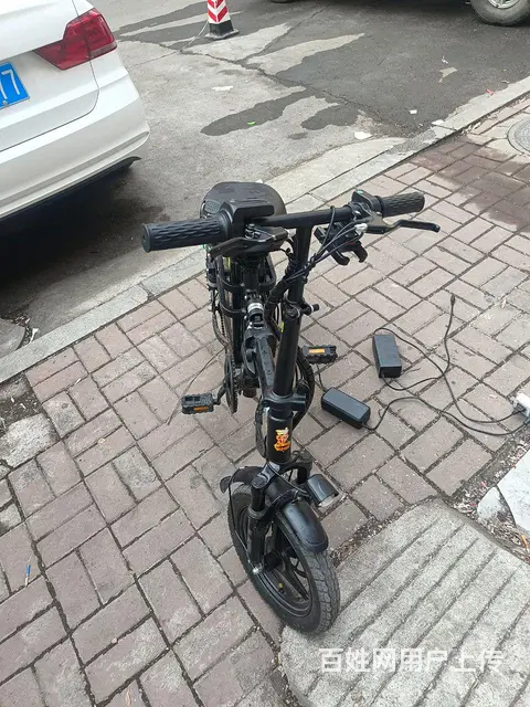 飞鹤电动折叠自行车 - 图片 1