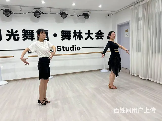 广州白云区京溪街道附近锻炼气质拉丁舞一对一私教 - 图片 3