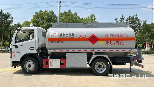 国六东风福瑞卡八吨油罐车年底清仓亏本出售 - 图片 3