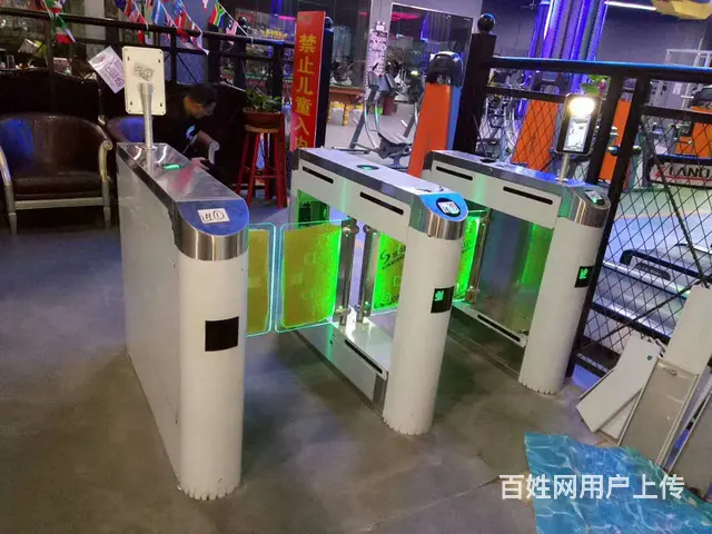 专业停车场管理道闸监控出入口管理停车收费 - 图片 1
