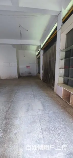 临街商铺，拐角位置，可做超市，仓库等 - 图片 1