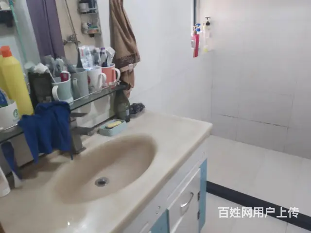 电梯房18楼有飘窗一室户出租 - 图片 1