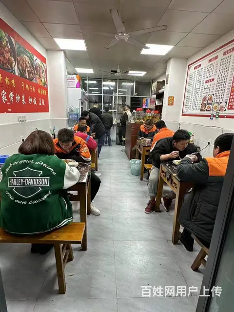 【搞定了！】急转龙里县古脚镇快递路野菜馆，有44平整体转手。 - 图片 2
