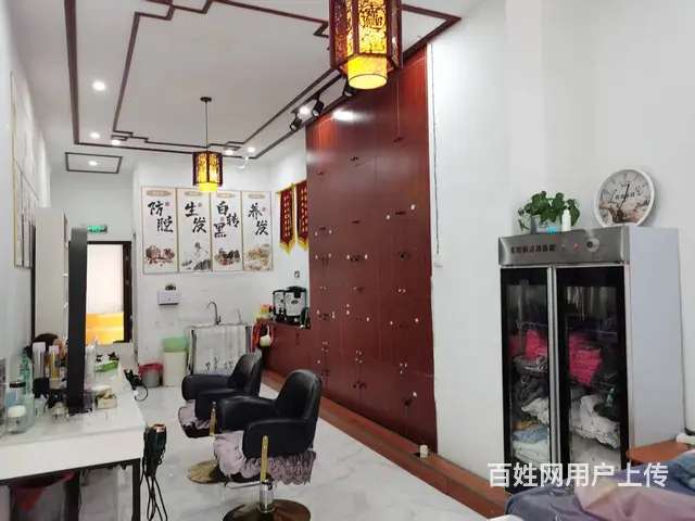 店铺位于兴义桔山金州一街，繁华地段，面积192平，上下两层， - 图片 3