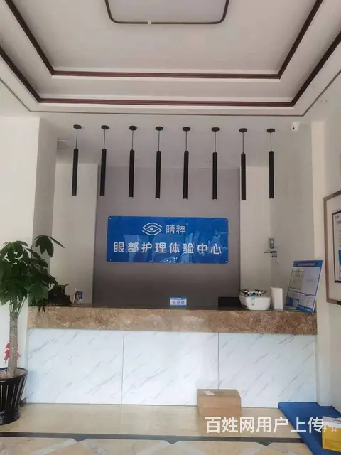 房东直租！城东路3间门面位于香格里拉花园大门对面！ - 图片 2