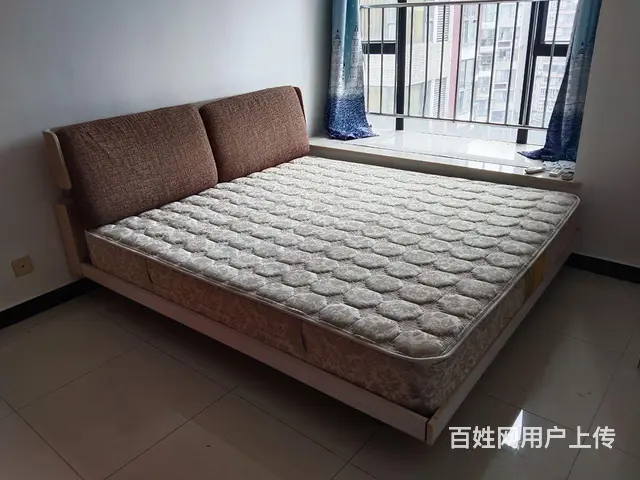 1.8米双人床架和床垫转让 - 图片 1
