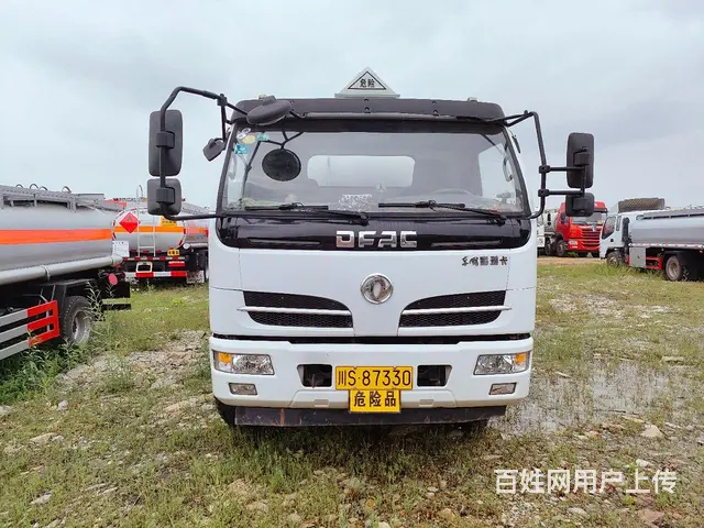 四川达州户10吨油罐车低价出售 - 图片 1