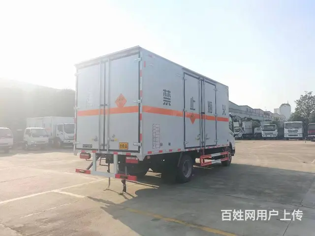 解放蓝牌5米5烟花爆竹厢式运输车包上户价格 - 图片 5