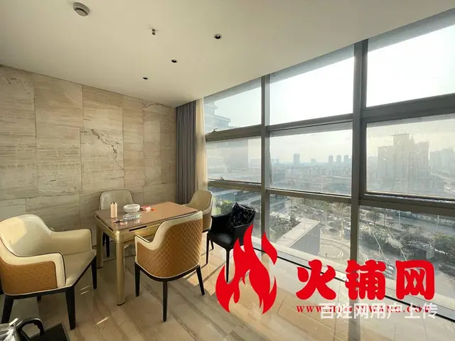 【搞定了！】(火铺网)中豪写字楼精装办公室出租(免费推荐) - 图片 1