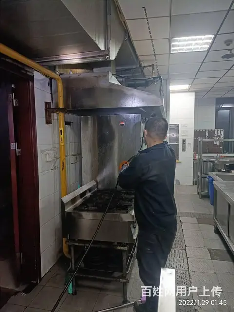 昆山开发区工厂食堂油烟机清洗风机清洗厨净价低 - 图片 1