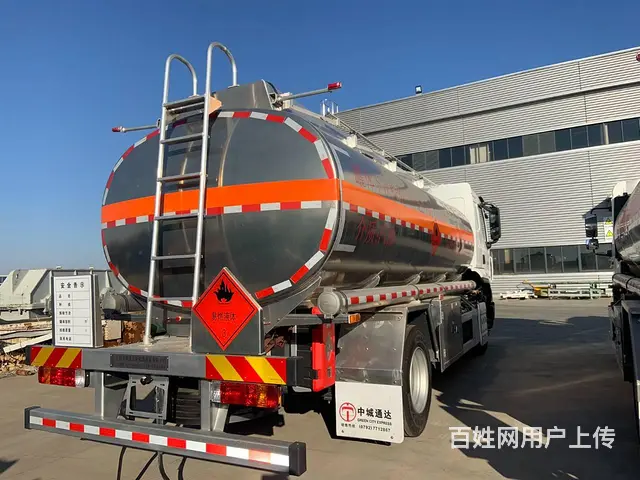 国六东风柳汽满载11吨油罐车 - 图片 4