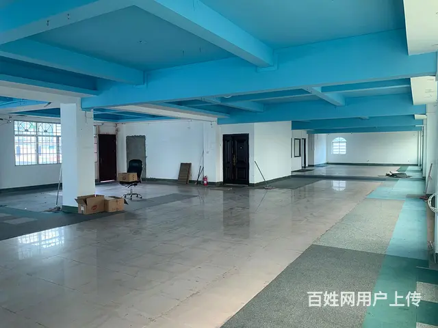 白龙 文明东668平整租或分割，有车位 - 图片 4