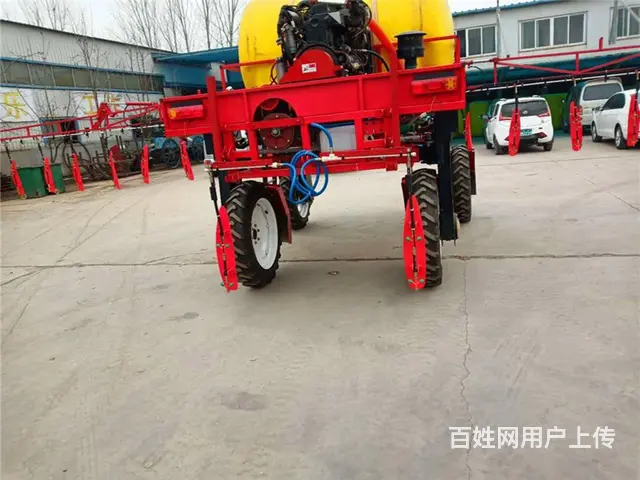 周口50马力3吨药箱四轮喷药机 带吊喷的打药车 - 图片 4