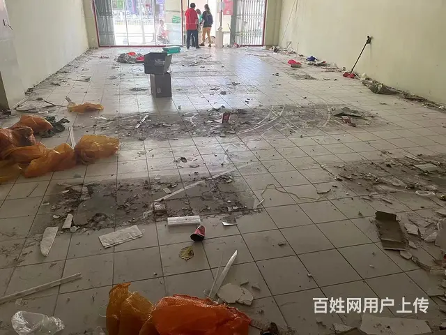 XN 成华区红星桥地铁口 临街旺铺直租 可办烟草证 - 图片 2