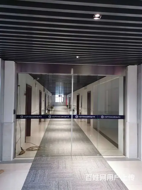 卷帘门伸缩门道闸感应门 - 图片 5