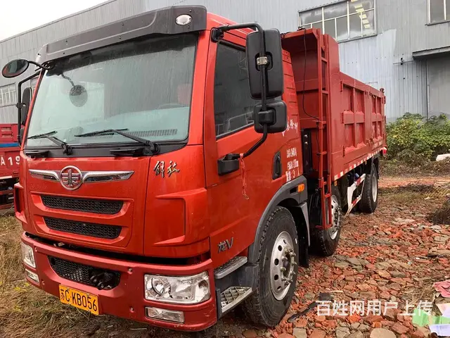 出售前四后四自卸车 - 图片 1