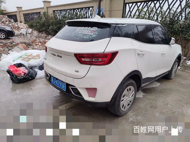 众泰T300 2017款 1.5T 无级 尊享型双色 - 图片 3