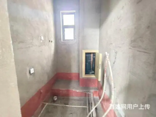 别墅 河边联排别墅 边户 带大院子 证过二 近奥林匹克 - 图片 9