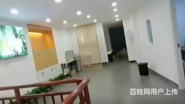 【搞定了！】(麦子邦免费找店)理发店急转,人流量大, 有稳定 - 图片 7