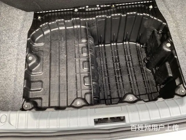 宝马3系 2011款 320i 2.0 手自一体 豪华型 - 图片 10