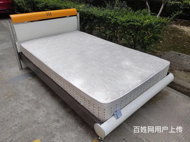 昆山高档欧式单人床，95新 - 图片 2