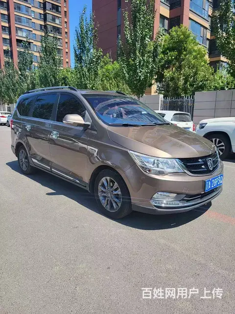 宝骏730 2016款 1.5 手动 豪华型7座 - 图片 3