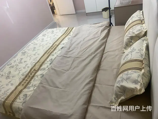 火车站附近5楼两室出卖出租 - 图片 1