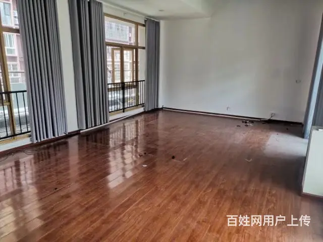 新都汇门面出租 - 图片 1
