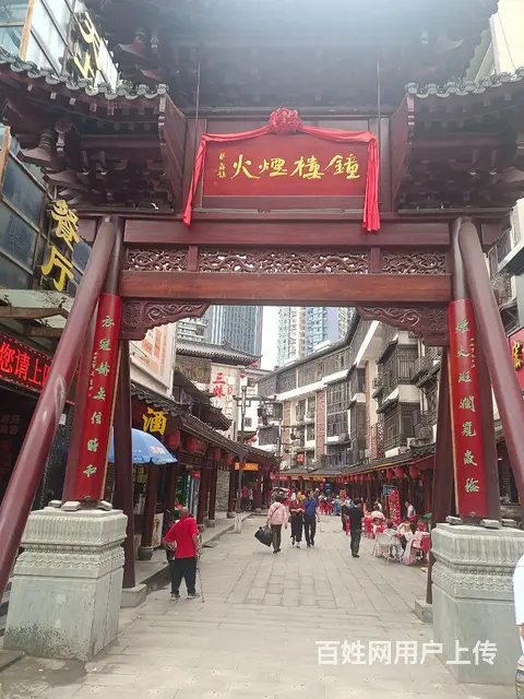 步行街钟楼夜市门面出租 - 图片 2