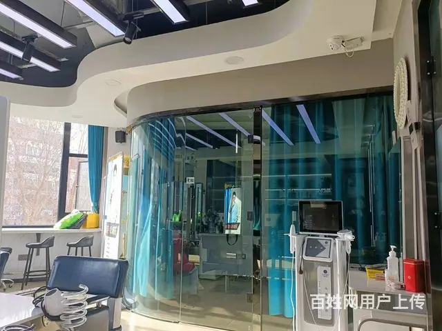 B个人一步行街路口美容美发店转让 - 图片 4
