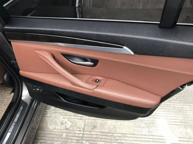 宝马5系 2014款 530Li 3.0 手自一体 - 图片 5