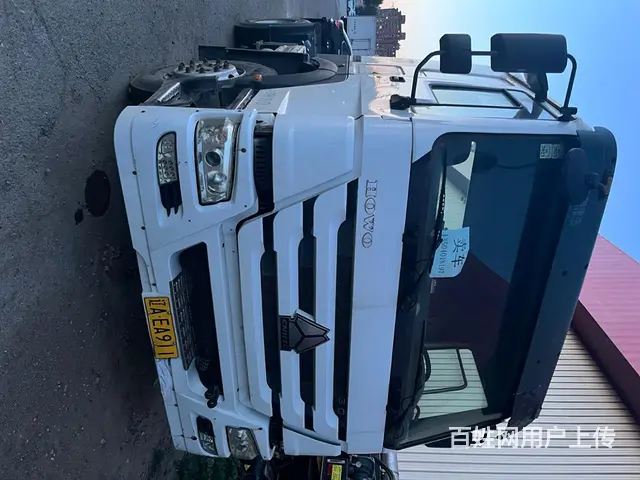 豪沃重型低平板半挂拖车 - 图片 3