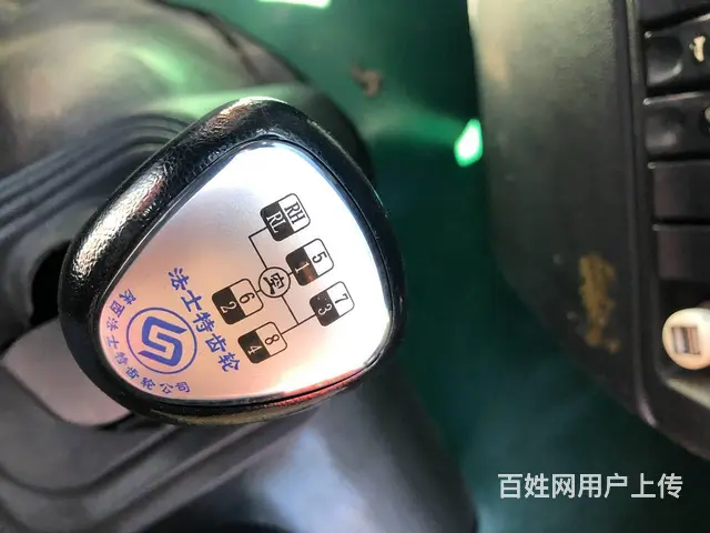 2019年8月轩德X6厢式货车 7米8前4后4 - 图片 6