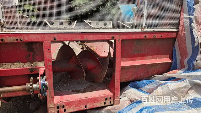 厚德玉米割台卖，沃得收割机卖，还有杂粮割台卖 - 图片 3