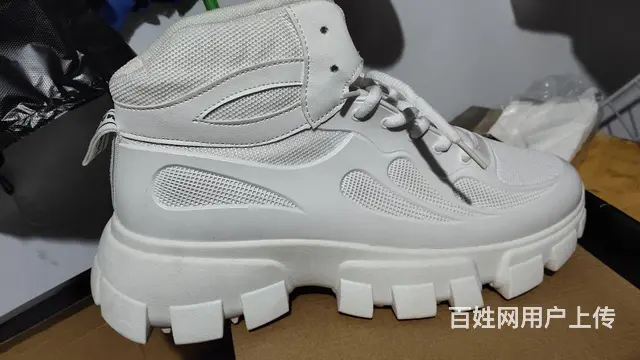 棕色43白色44，两双成色都不错，白色几乎全新 - 图片 4