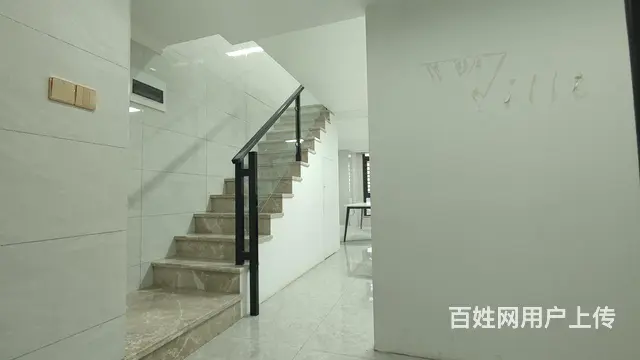 世界城对面 星光耀楼上高层采光好 视野宽广办 公室招租 - 图片 8