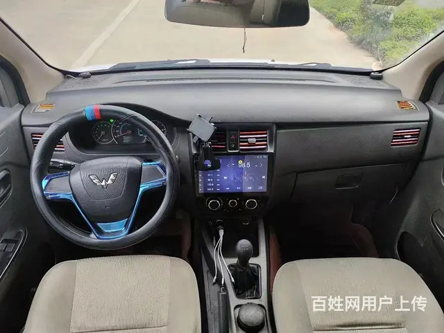 16年五菱荣光V， - 图片 7