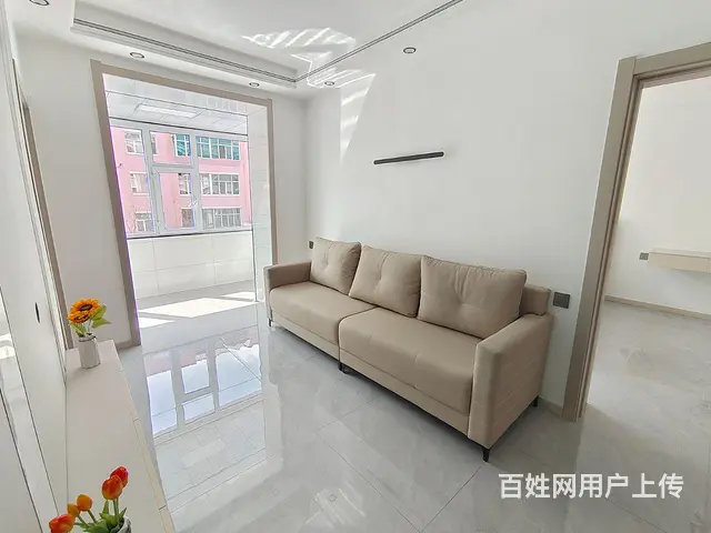 4楼 两室 精装地热 拎包入住 位置好 下楼电工小书包 - 图片 1