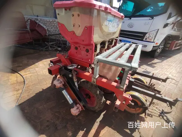 藏强农机厂玉米精播一台 - 图片 1