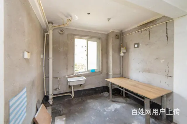 新景二期，东边户毛坯大三房，维修基金已缴纳电梯七楼 - 图片 6